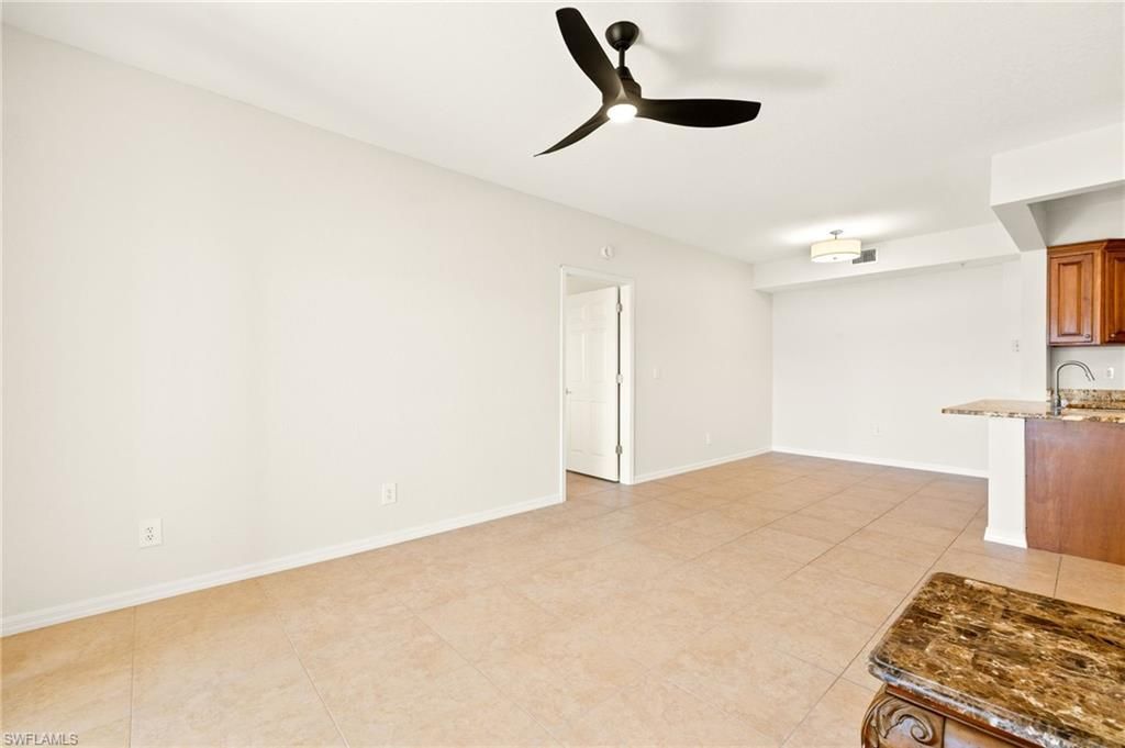 6401 Aragon Way, Unit 204, Fort Myers, FL 33966 Photo