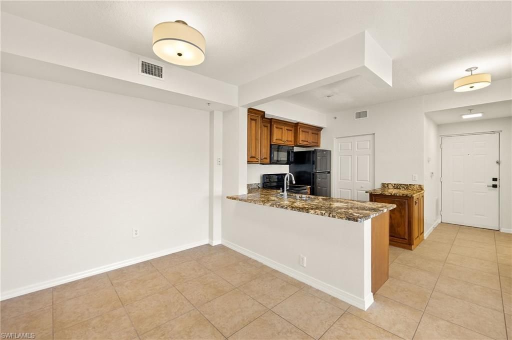 6401 Aragon Way, Unit 204, Fort Myers, FL 33966 Photo