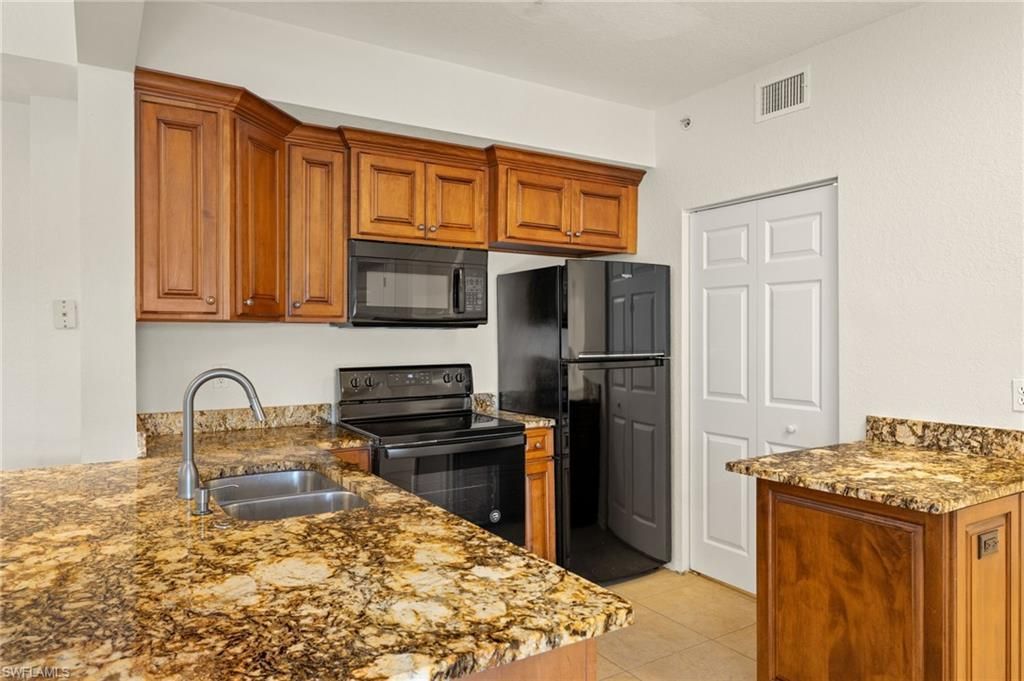 6401 Aragon Way, Unit 204, Fort Myers, FL 33966 Photo