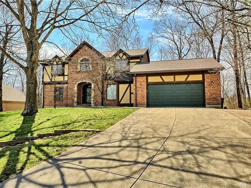 8711 Nicole Lane, Clearcreek Township, OH 45066 Photo 2