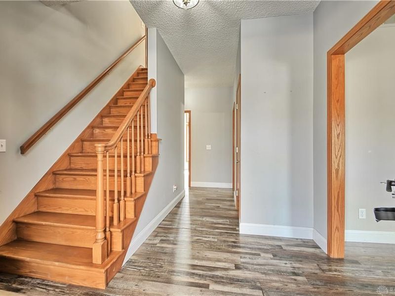 8711 Nicole Lane, Clearcreek Township, OH 45066 Photo 6