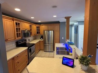 35531 Heritage Lane, Farmington, MI 48335