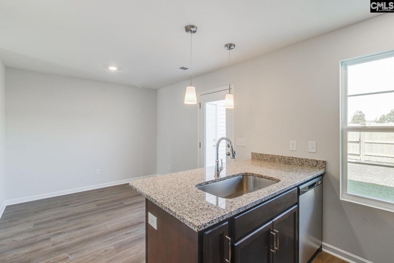 3033 Harborview Drive Photo 12