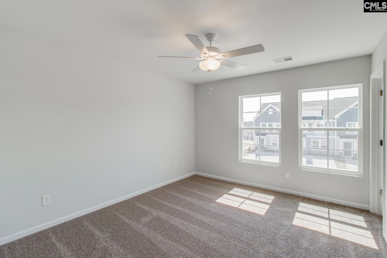 3033 Harborview Drive Photo 15