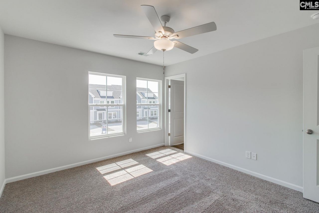 3033 Harborview Drive Photo 16