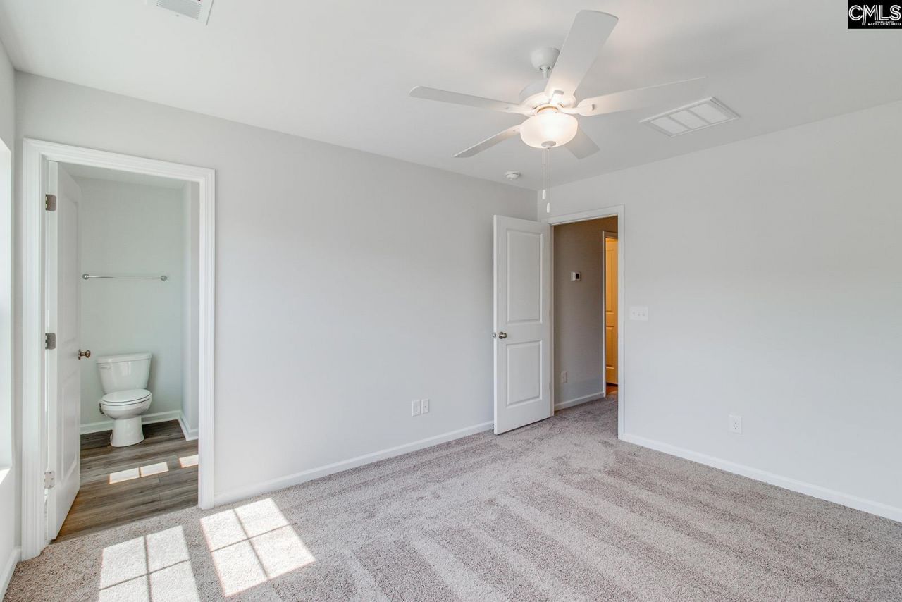 3033 Harborview Drive Photo 17