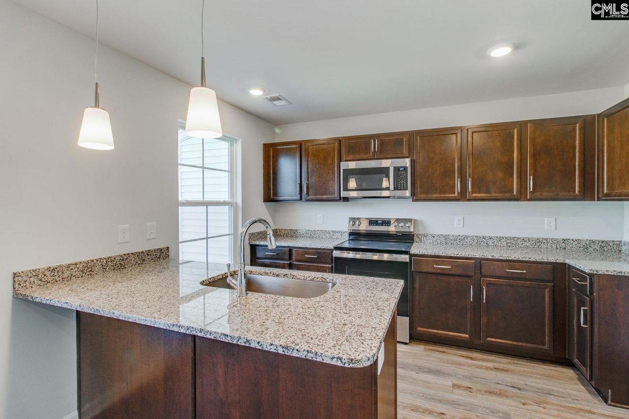 3033 Harborview Drive Photo 9