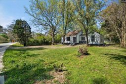 905 Sunset Drive photo 4