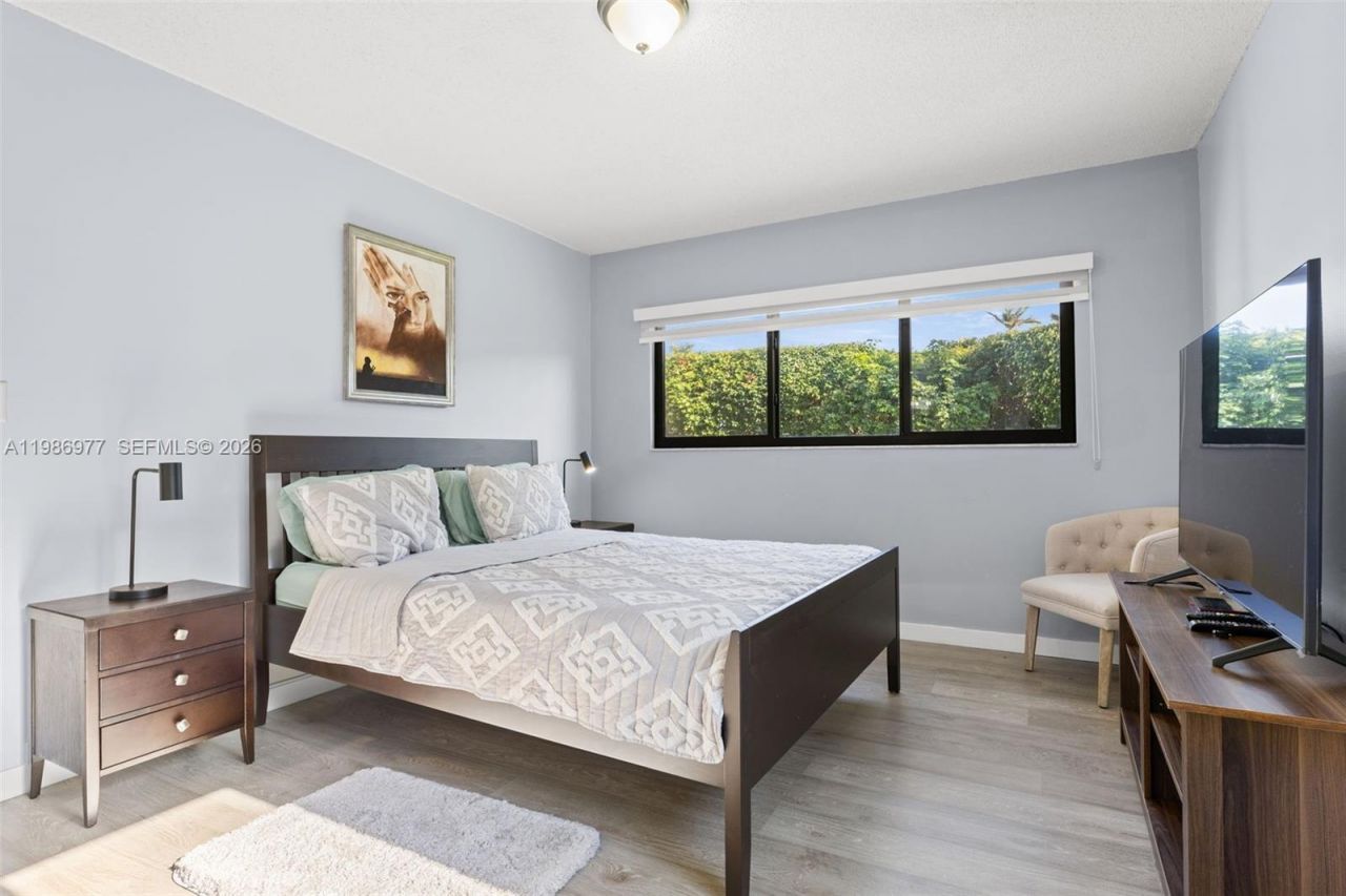 10709 W Clairmont Cir , Unit 111, Tamarac, FL 33321 Photo