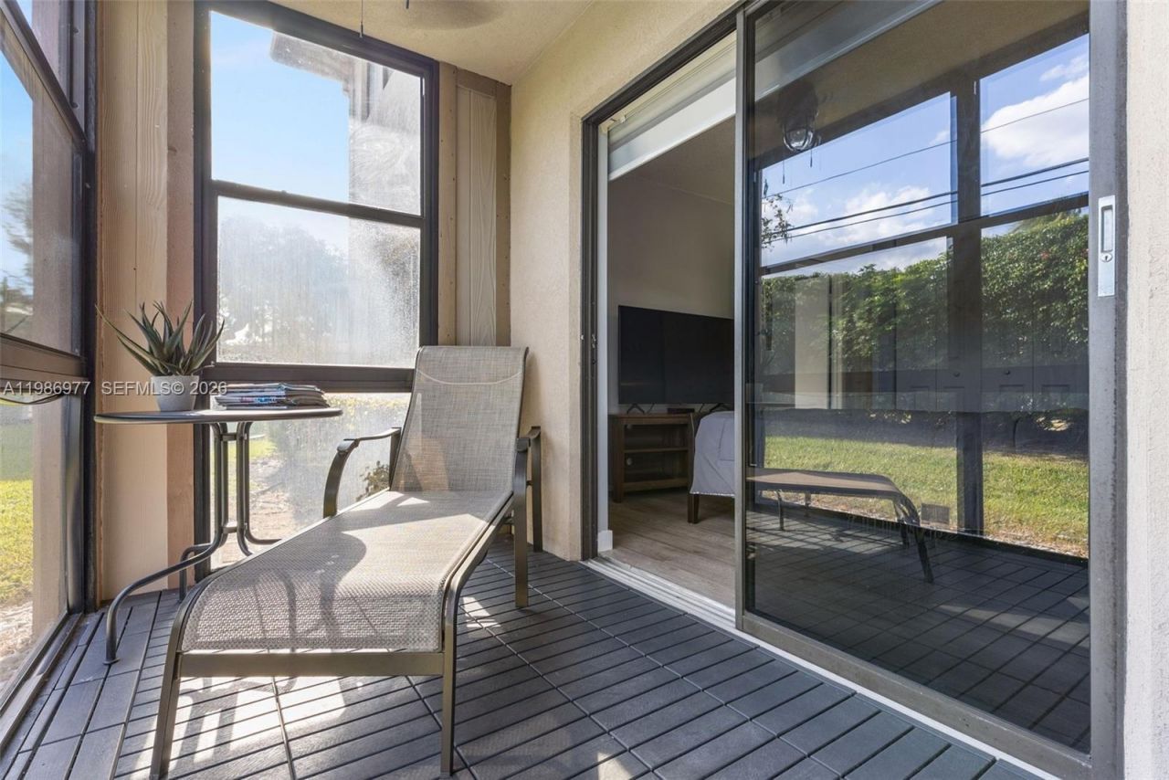 10709 W Clairmont Cir , Unit 111, Tamarac, FL 33321 Photo