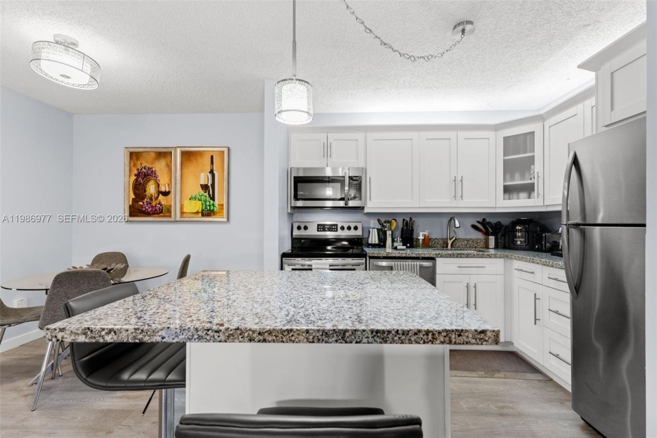 10709 W Clairmont Cir , Unit 111, Tamarac, FL 33321 Photo