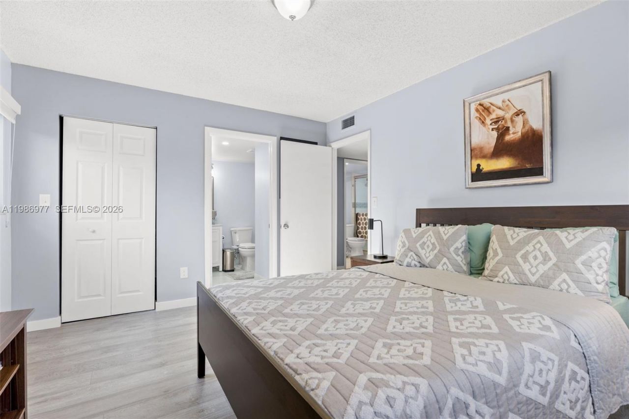 10709 W Clairmont Cir , Unit 111, Tamarac, FL 33321 Photo