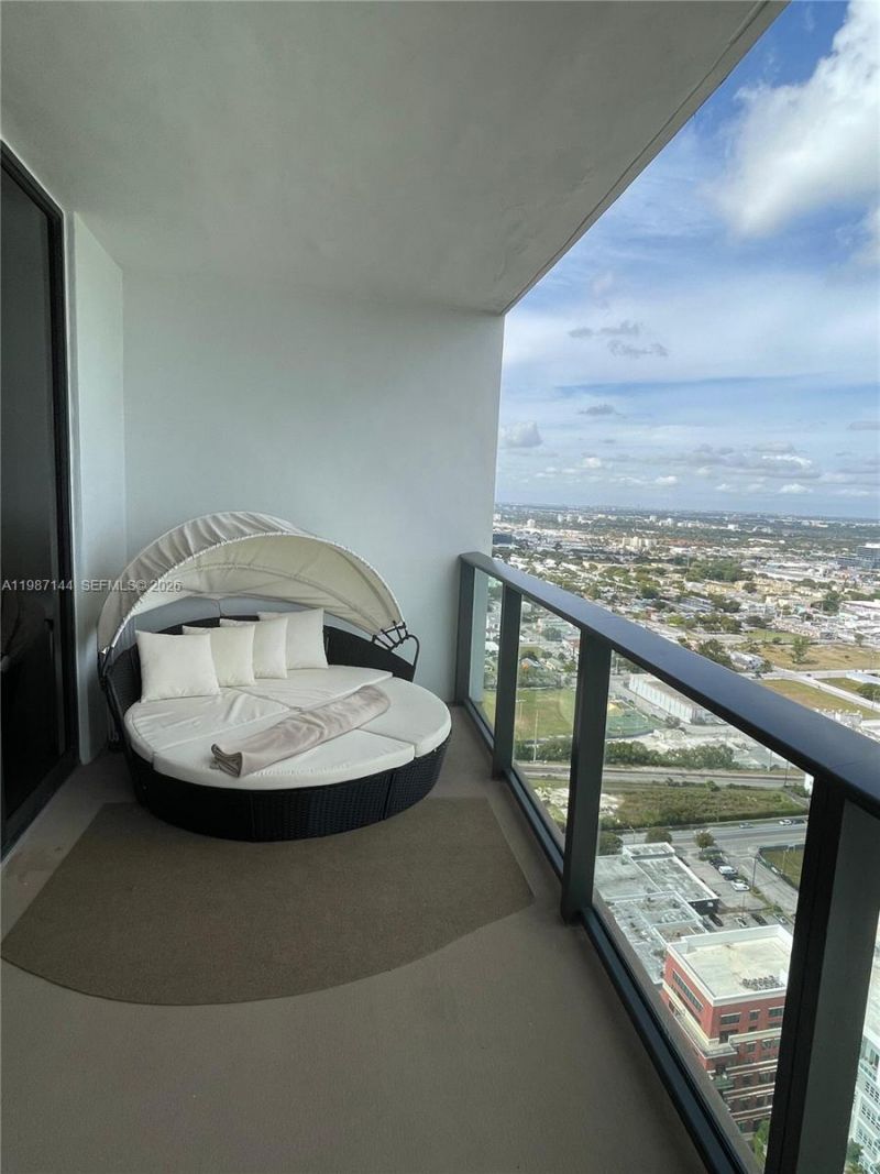 1600 NE 1st Ave, Unit 3717, Miami, FL 33132 Photo