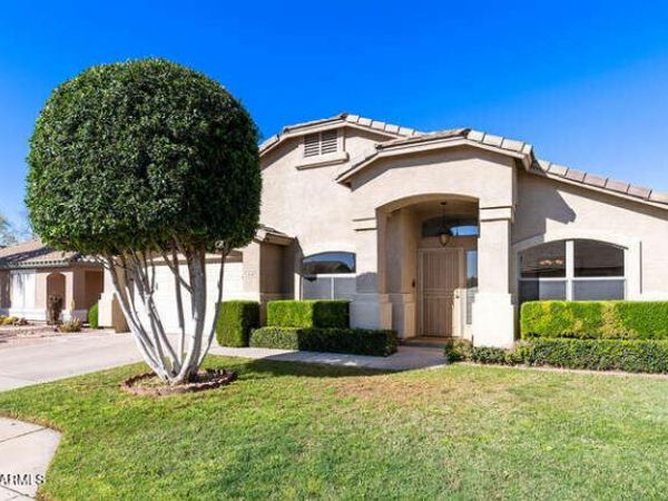 3246 S CALDERON, Mesa, AZ 85212