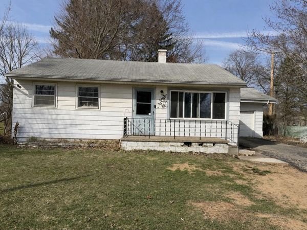 132 Lilac Street, Paw Paw, MI 49079