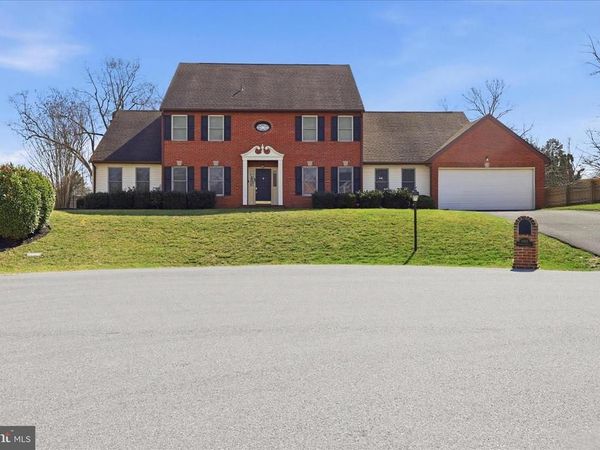 18819 FOUNTAIN TERRACE, HAGERSTOWN, MD 21742