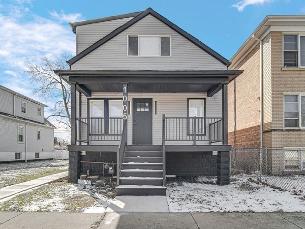 1005 W 123rd Street , Calumet Park, IL 60827