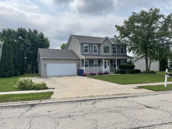 1610 Cottonwood Trail, Yorkville, IL 60560