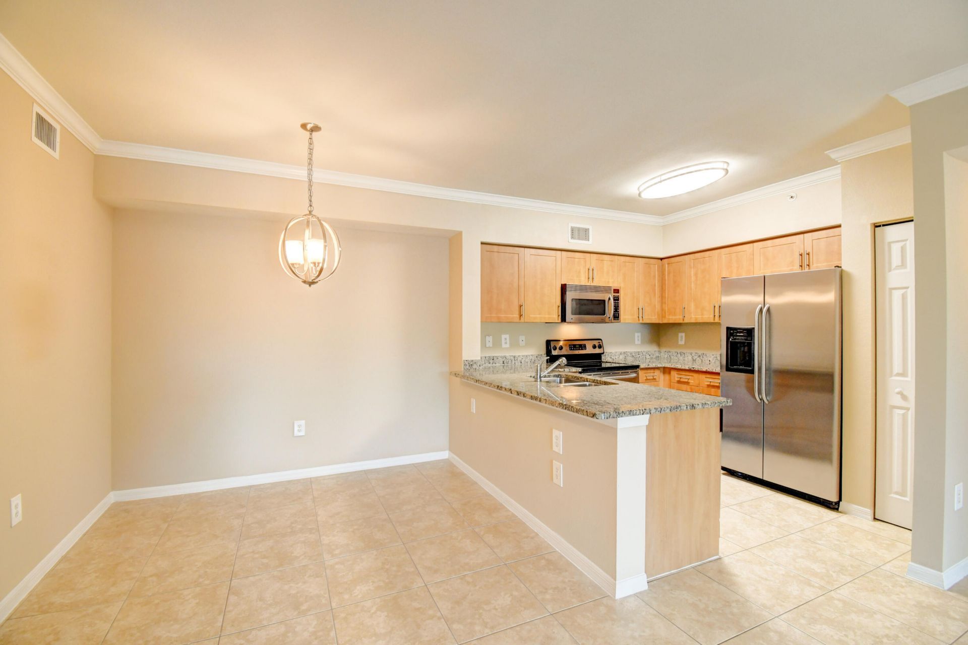 6505 Emerald Dunes Drive, Unit 201, West Palm Beach, FL 33411 Photo