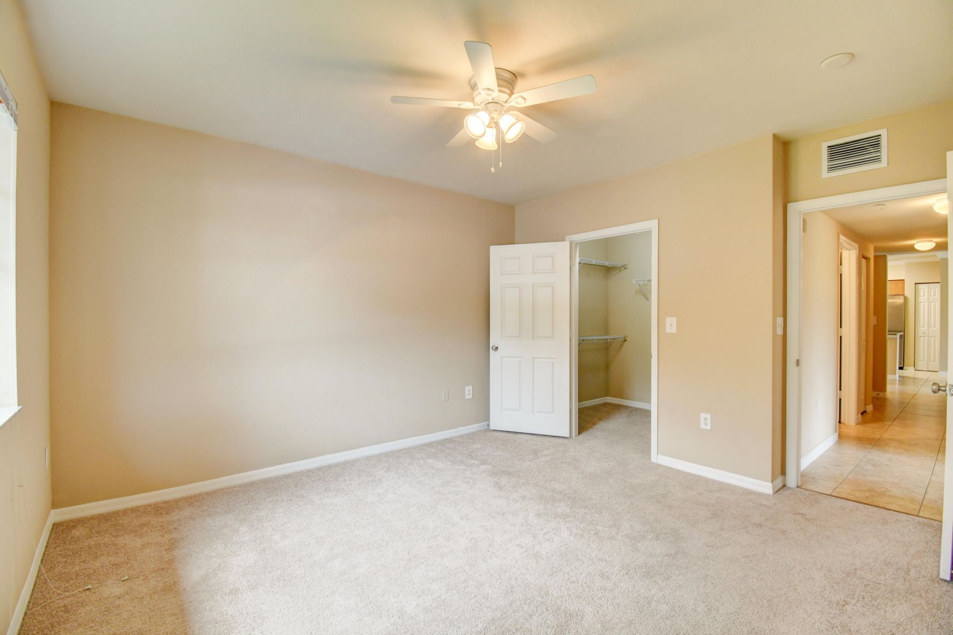 6505 Emerald Dunes Drive, Unit 201, West Palm Beach, FL 33411 Photo