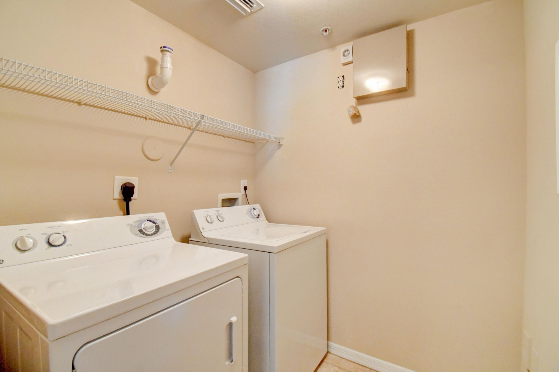 6505 Emerald Dunes Drive, Unit 201, West Palm Beach, FL 33411 Photo