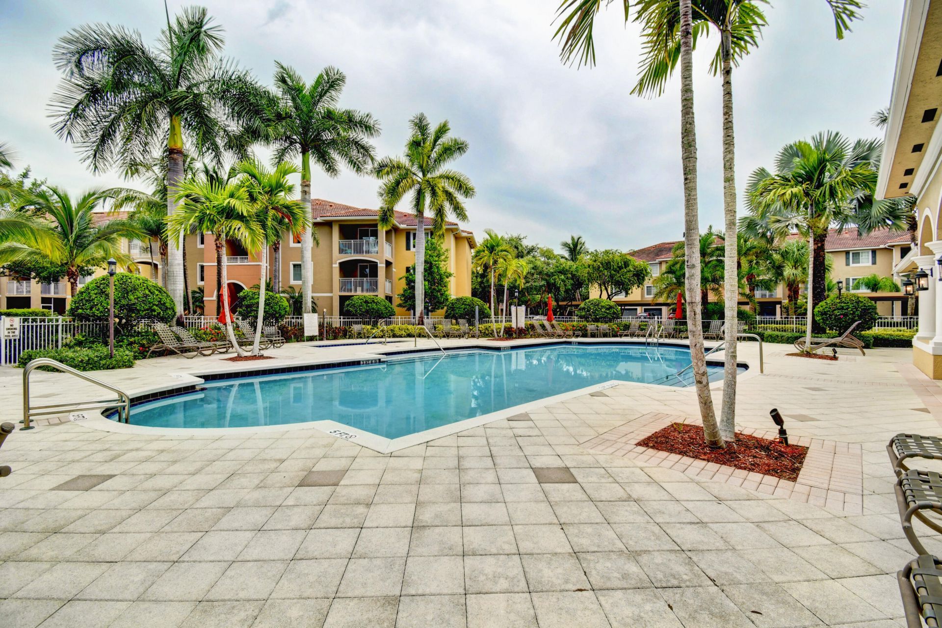 6505 Emerald Dunes Drive, Unit 201, West Palm Beach, FL 33411 Photo