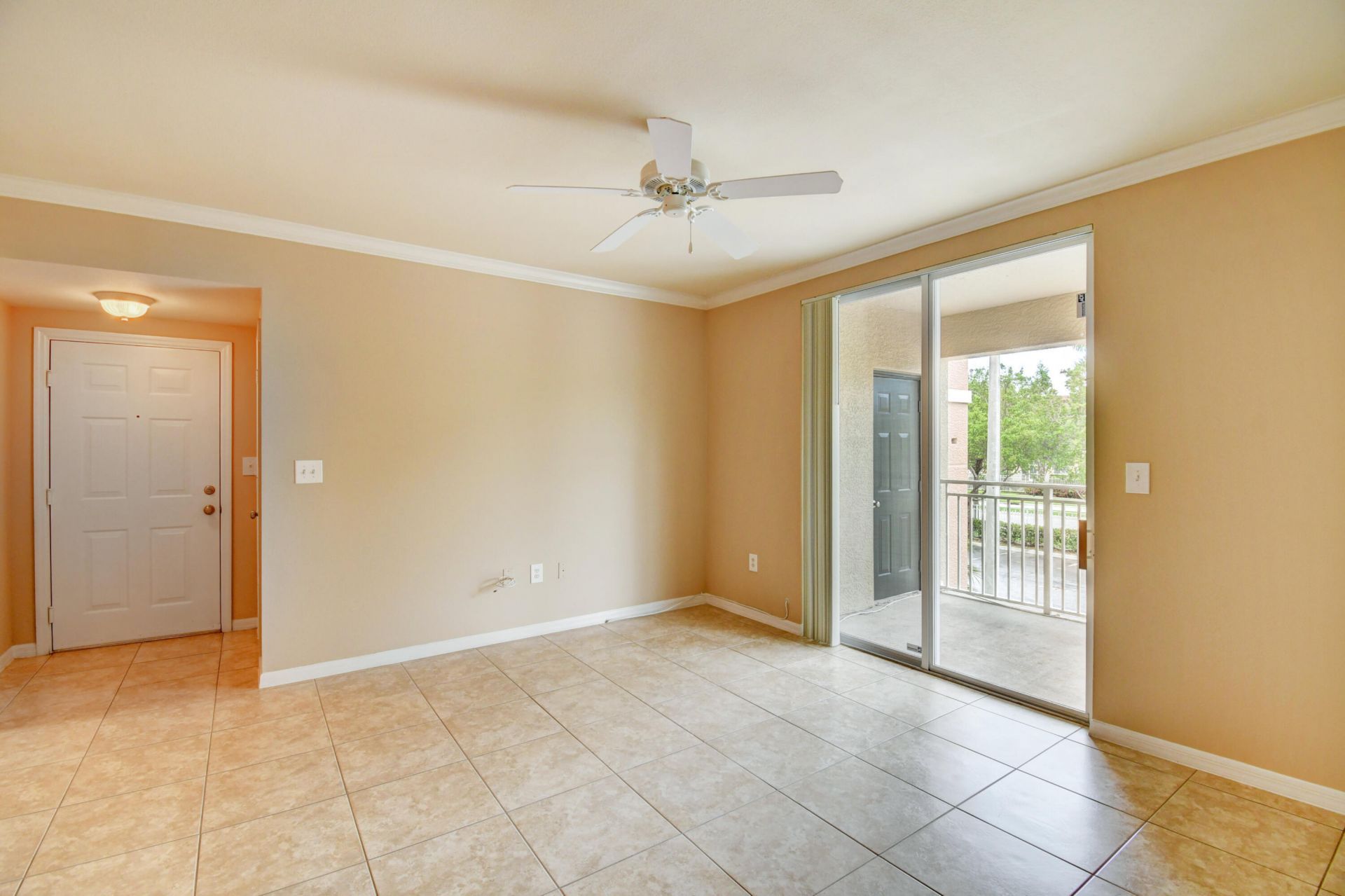 6505 Emerald Dunes Drive, Unit 201, West Palm Beach, FL 33411 Photo