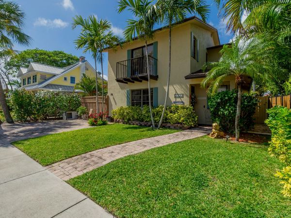 1827 N Palmway, Lake Worth Beach, FL 33460