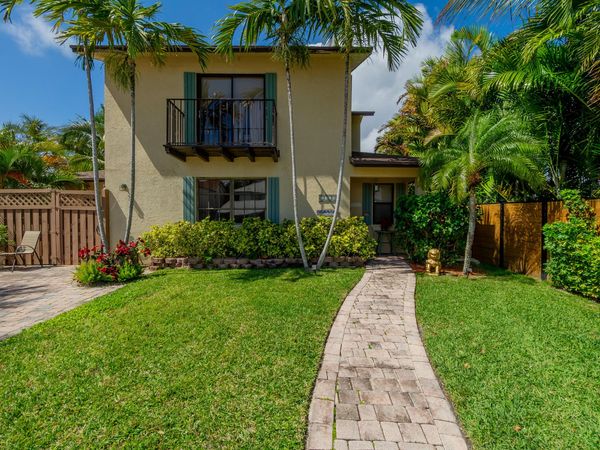 1827 N Palmway, Lake Worth Beach, FL 33460