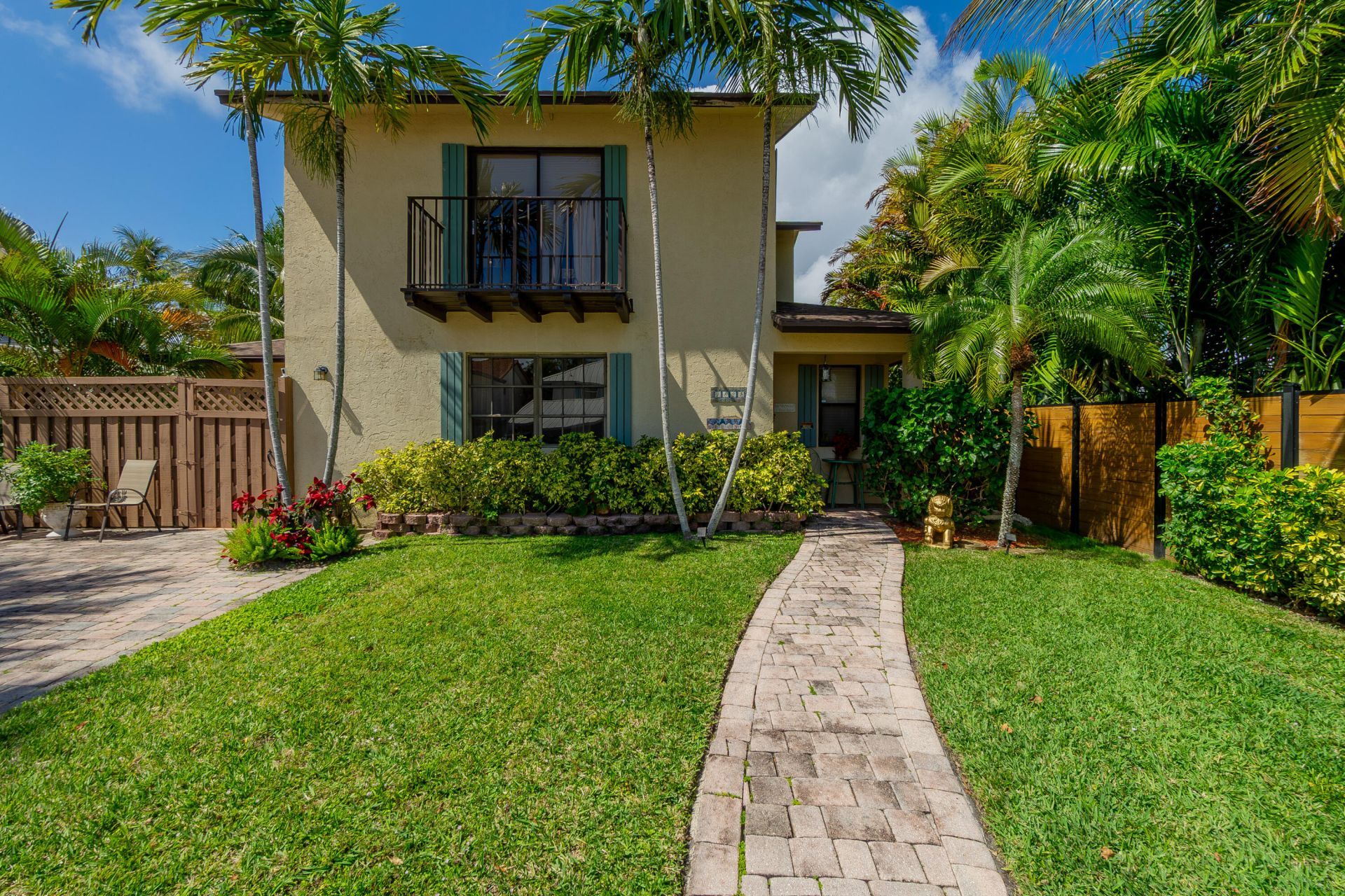 1827 N Palmway, Lake Worth Beach, FL 33460 Photo