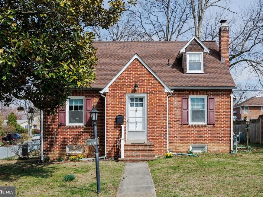 226 Glenmore Avenue, Catonsville, MD 21228 Main Photo