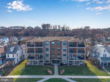 10 N FRONT STREET, Unit 201, WORMLEYSBURG, PA 17043