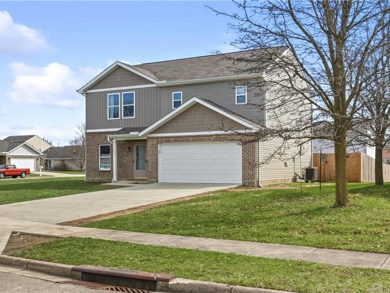 625 Holderman Place, New Lebanon, OH 45345 Photo 2