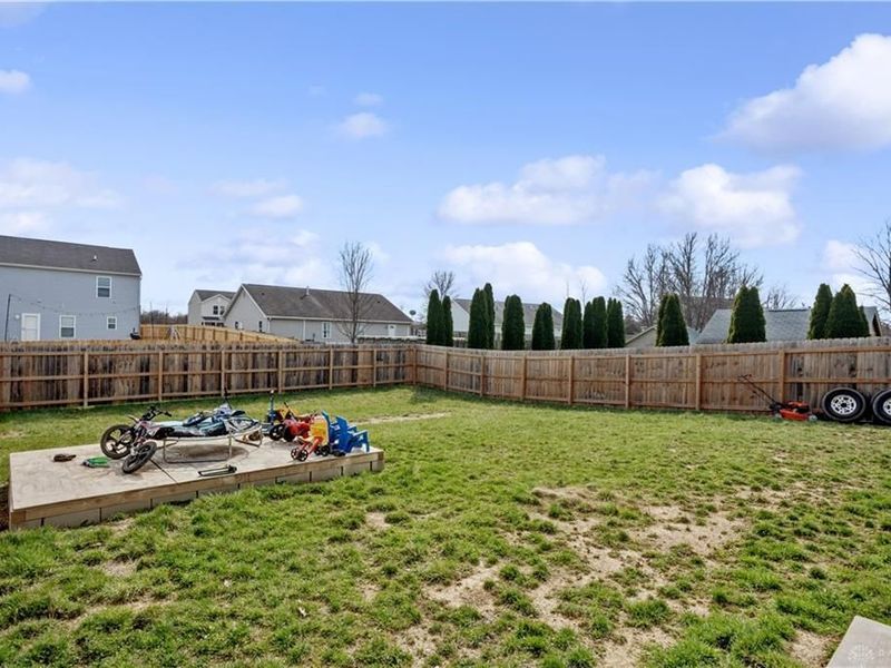 625 Holderman Place, New Lebanon, OH 45345 Photo 5