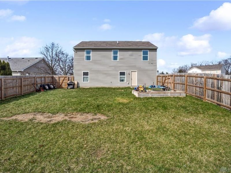 625 Holderman Place, New Lebanon, OH 45345 Photo 6