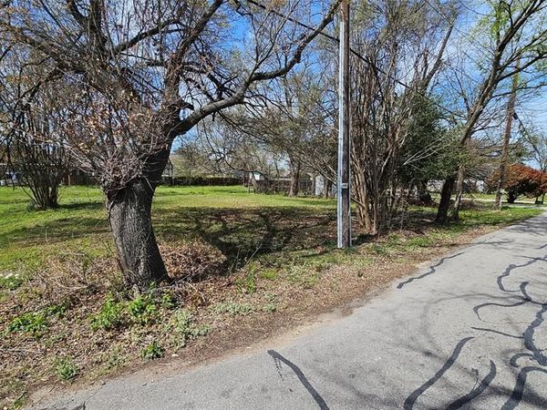 1205 E Standifer Street, McKinney, TX 75069