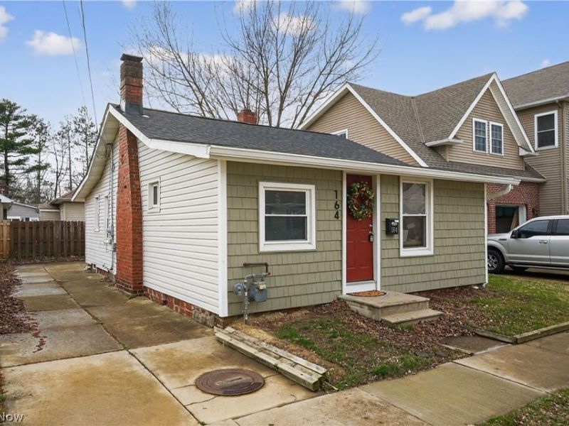 164 E 317th Street, Willowick, OH 44095 Photo 1