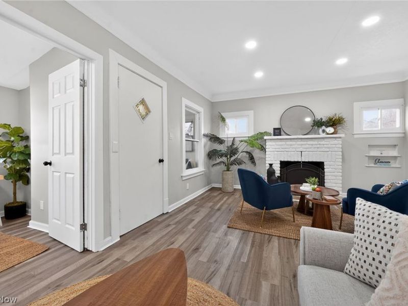 164 E 317th Street, Willowick, OH 44095 Photo 10