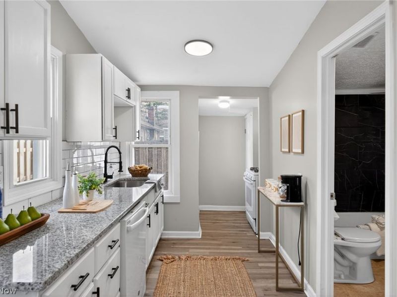 164 E 317th Street, Willowick, OH 44095 Photo 13