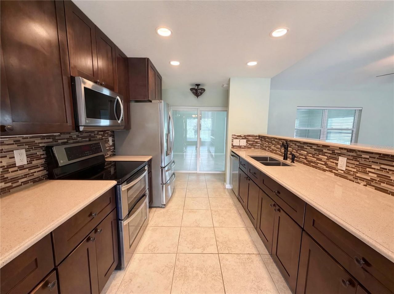 1415 Sandalwood Drive , Plant City, FL 33563 Photo