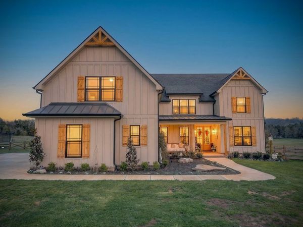 4110 Chicken Rd , Lebanon, TN 37090