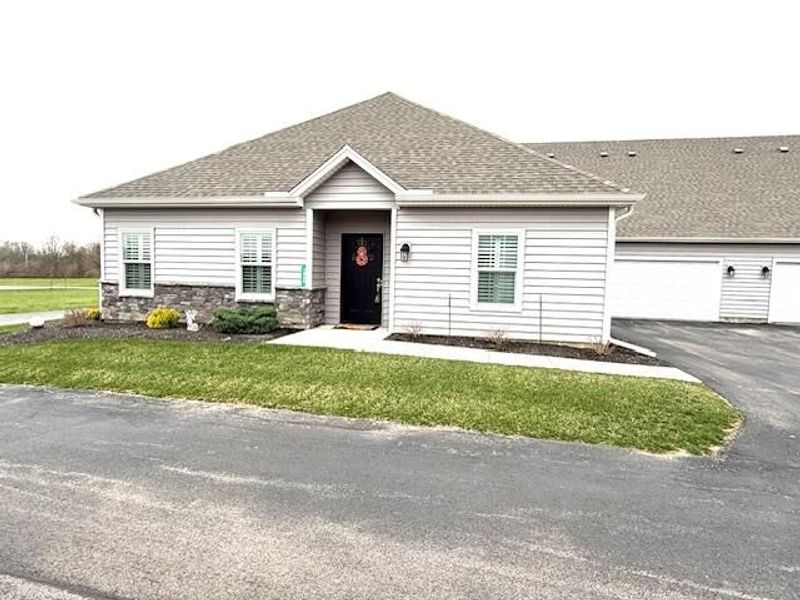 1038 Bayberry Drive, Waynesville, OH 45068 Photo 2