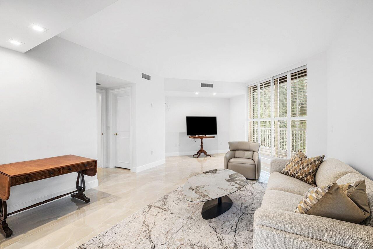 20320 Fairway Oaks Drive, Unit 331, Boca Raton, FL 33434 Photo