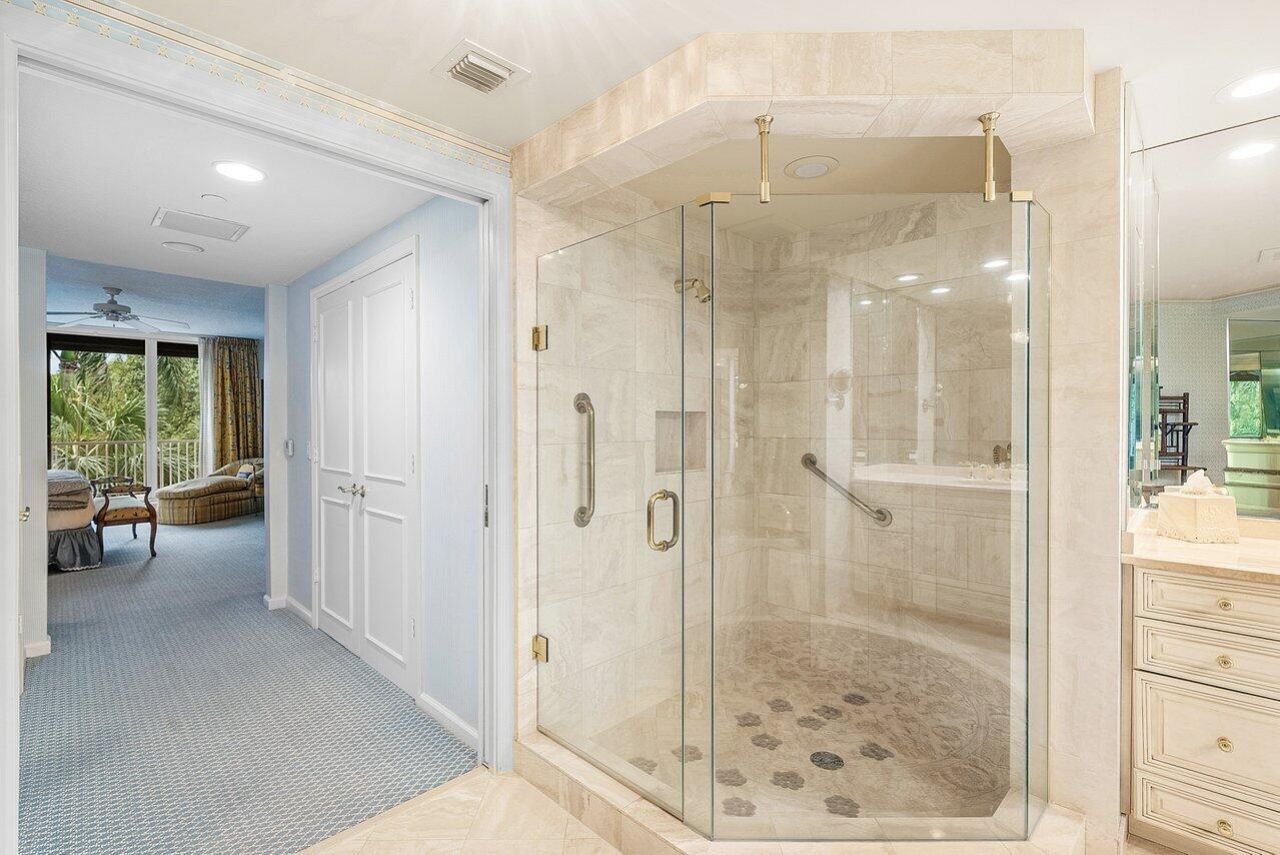 20320 Fairway Oaks Drive, Unit 331, Boca Raton, FL 33434 Photo