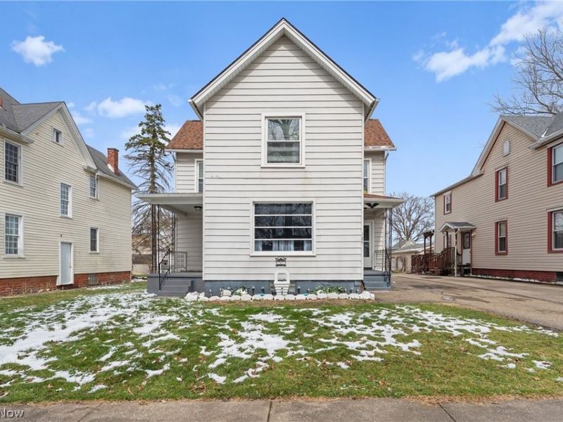 125 E Indiana Avenue, Sebring, OH 44672 Photo 1