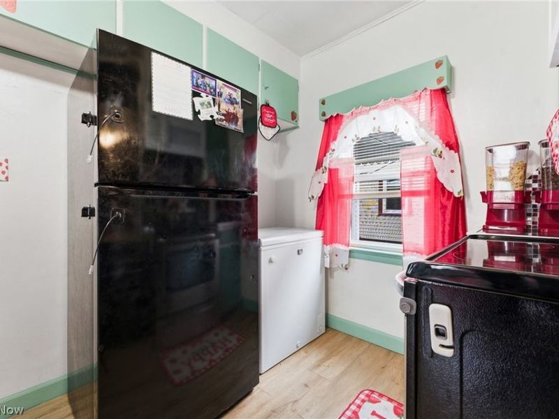 125 E Indiana Avenue, Sebring, OH 44672 Photo 10