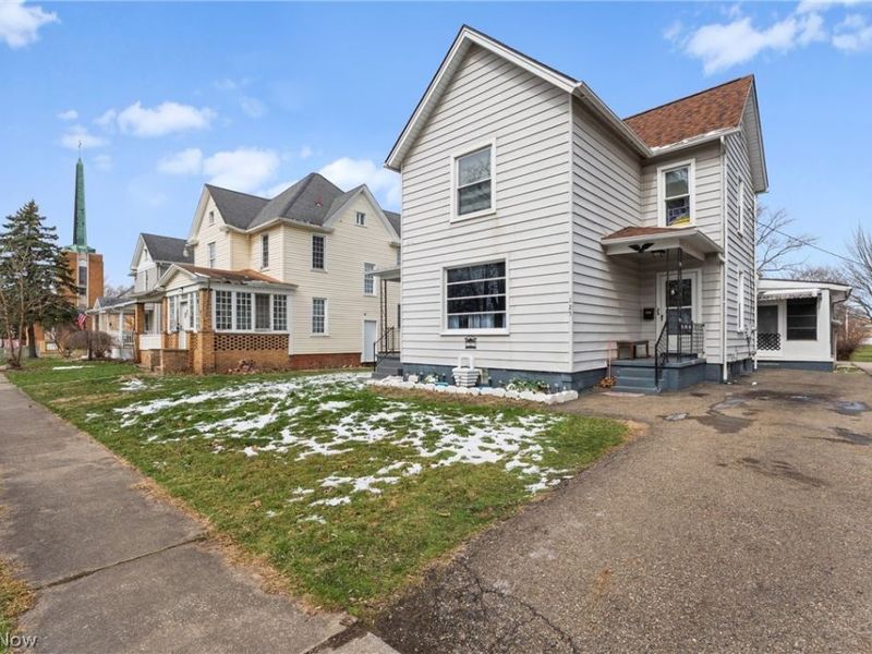 125 E Indiana Avenue, Sebring, OH 44672 Photo 2