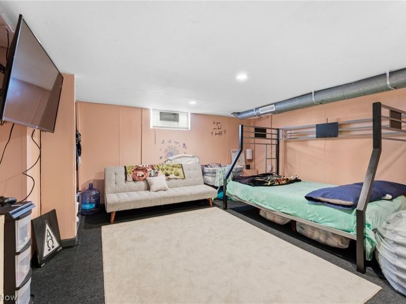 125 E Indiana Avenue, Sebring, OH 44672 Photo 23