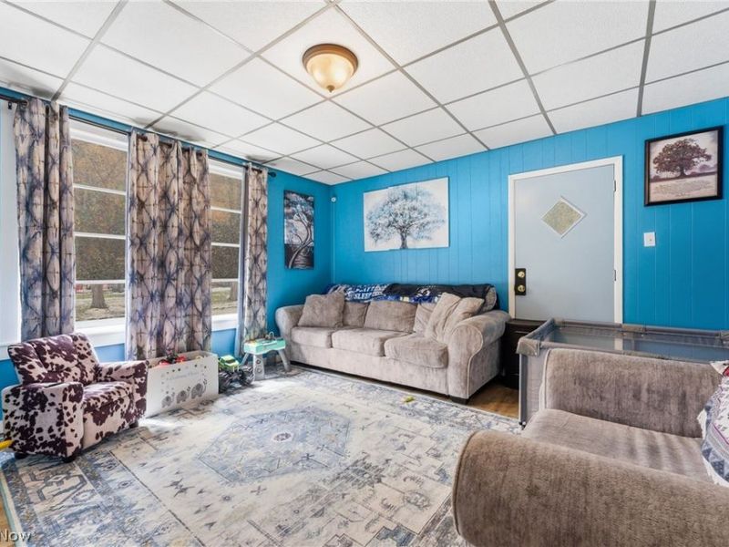 125 E Indiana Avenue, Sebring, OH 44672 Photo 4