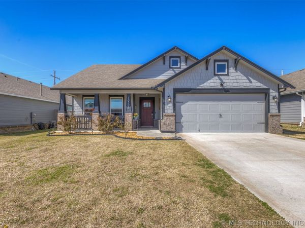 10302 N 98th East Avenue, Owasso, OK 74055